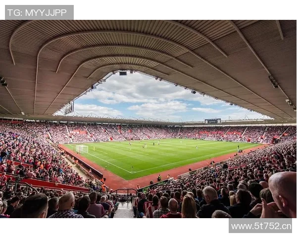 英超各球队的主场：英超各球队主场的特点与球迷文化